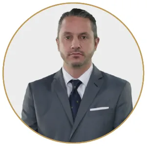 Fotografía del Dr. Francisco Vázquez Gómez Bisogno, docente de Filosofía del Derecho y Derecho Procesal Constitucional.