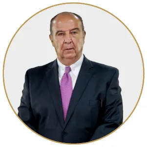 Fotografía del Lic. Héctor Manuel Cervantes Nieto, docente de Relaciones Individuales de Trabajo y especialista laboral.