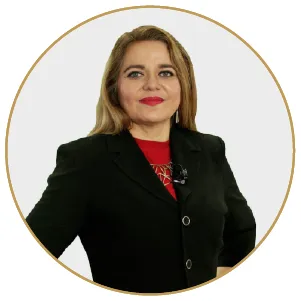 Fotografía de la Mtra. Rosa Avelina Vázquez Carreón, docente de Derecho Procesal Laboral y abogada postulante.