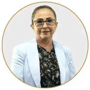 Dra. María del Carmen Quiñones Martínez, docente de seminario de investigación y comunicación educativa