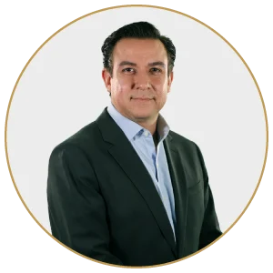 Guillermo Flores Flores, docente de Administración de Portafolios en la Maestría en Finanzas
